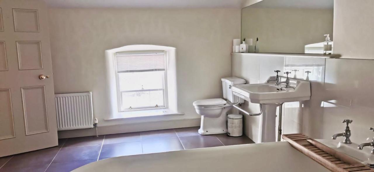 2 Bed Courtyard Apartment At Rockfield House Kells In Meath - Short Term Let Екстер'єр фото